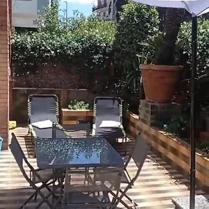 Timeless St Peter Terrace Apartment